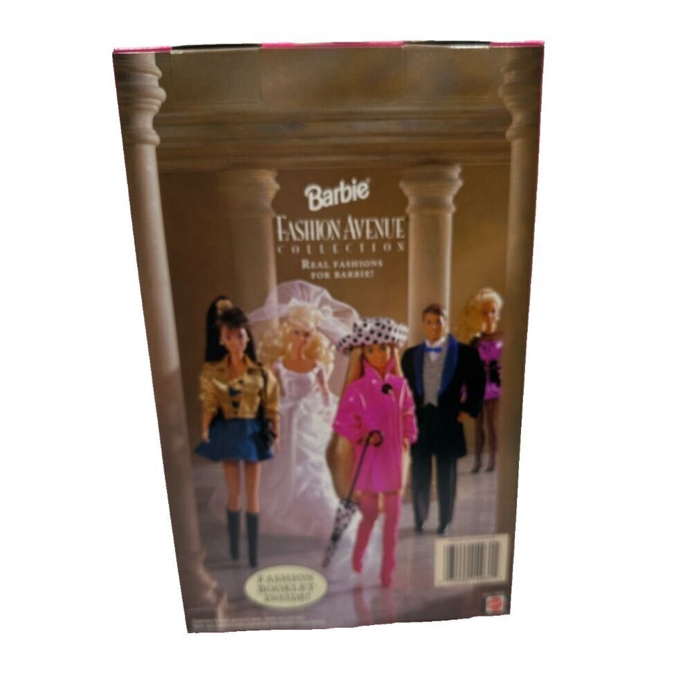 Vintage NIP 1995 Barbie Fashion Avenue Gold Parka Leopard Pants Boots Shades - Picture 3 of 5